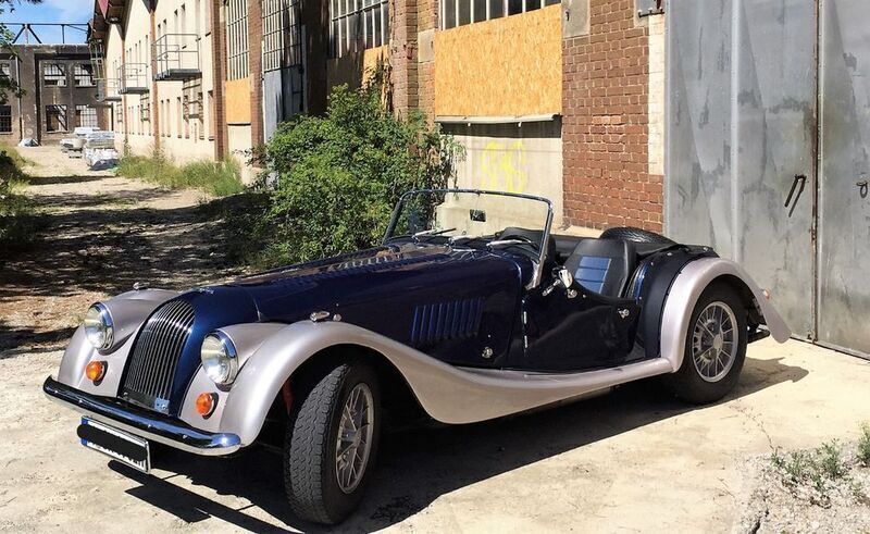 Blau Gebraucht 1974 Morgan Plus 8 Cabrio | 38.800 € - Bild 1/4