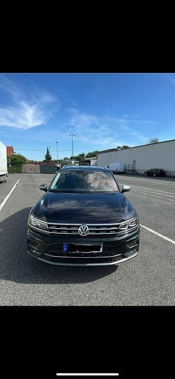 Gebraucht VW Tiguan Allspace Highline 239 PS (175 kW) 2019 Schwarz SUV
