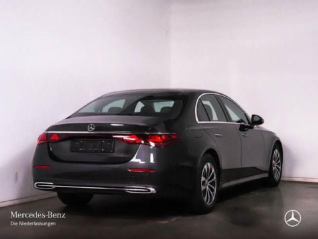 Graphitgrau Gebraucht 2024 Mercedes E200 Avantgarde Limousine | 44.990 € (Guter Preis) - Bild 1/4