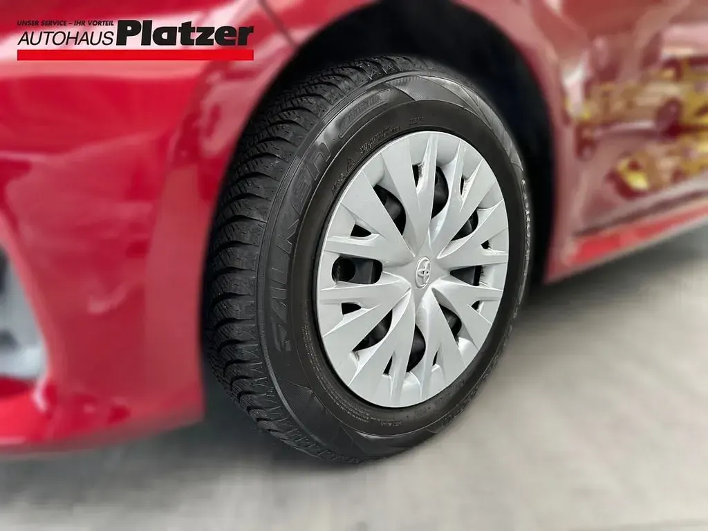 Gebraucht Toyota Yaris Comfort 125 PS (91 kW) 2020 Rot Kleinwagen