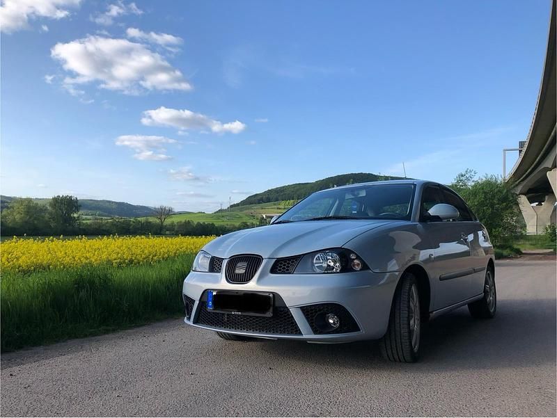 Gebraucht Seat Ibiza 75 PS (55 kW) 2005 Silber Kleinwagen