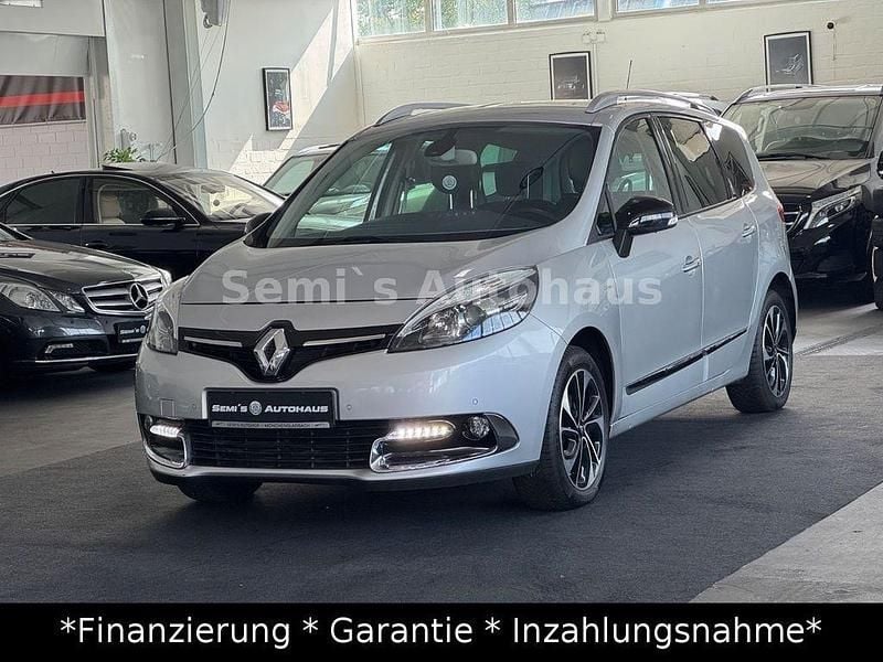 Silber Gebraucht 2014 Renault Scénic III Bose Edition Van / Kleinbus | 8.999 € (Teuer) - Bild 1/4