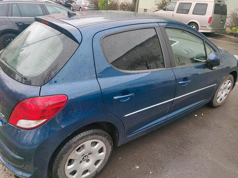 Gebraucht Peugeot 207 73 PS (53 kW) 2009 Blau Limousine