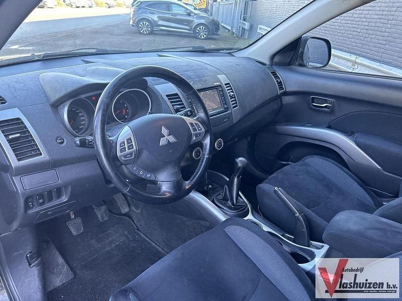 Gebraucht Mitsubishi Outlander Edition 170 PS (125 kW) 2008 Schwarz SUV