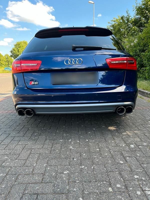 Blau Gebraucht 2012 Audi S6 Kombi | 25.400 € (Fairer Preis) - Bild 1/4