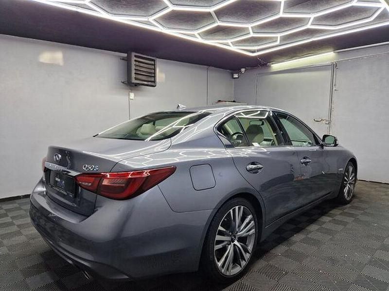 Gebraucht Infiniti Q50 364 PS (267 kW) 2018 Grau Limousine