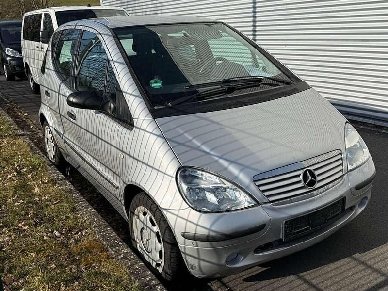 Gebraucht Mercedes A140 Classic 82 PS (60 kW) 2001 Silber Van / Kleinbus