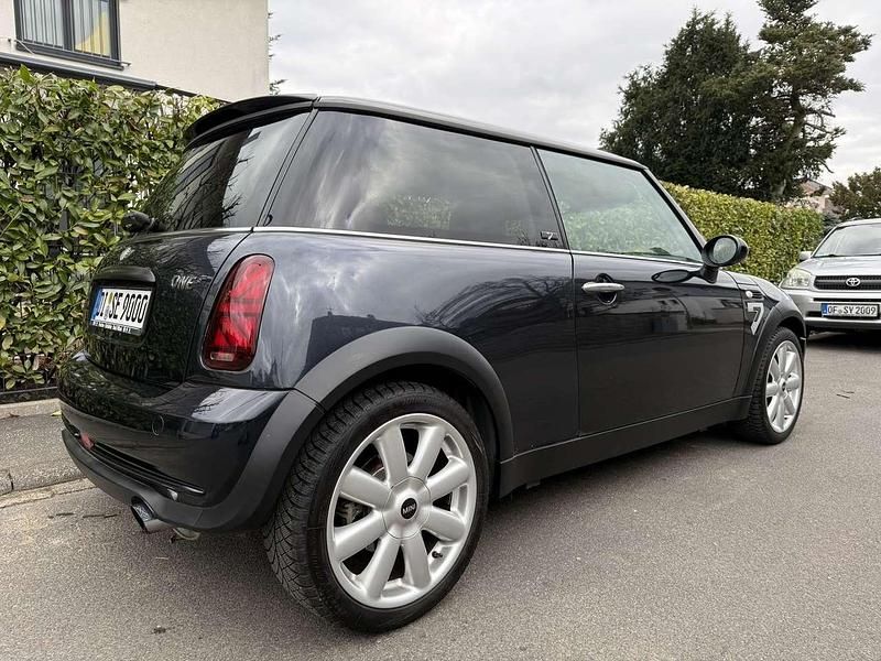 Gebraucht Mini ONE Seven 90 PS (66 kW) 2006 Blau Kleinwagen