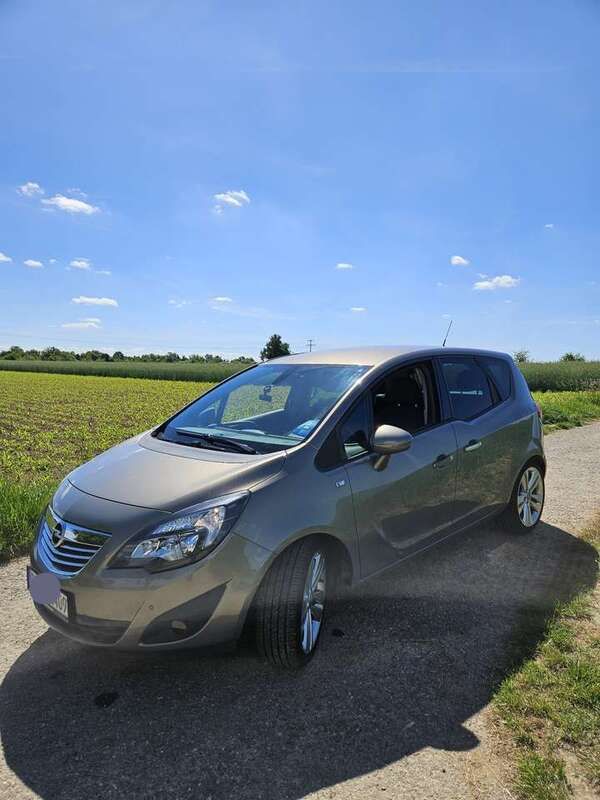 Gebraucht 2011 Opel Meriva Innovation Van / Kleinbus | 2.750 € (Superpreis) - Bild 1/4