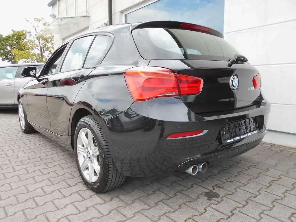 Gebraucht BMW 120 184 PS (135 kW) 2017 Schwarz Kleinwagen