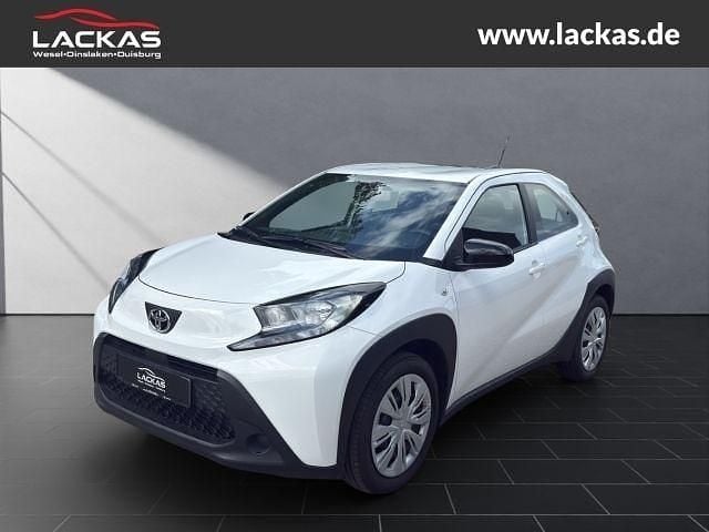 Super white 2 (weiss) Gebraucht 2024 Toyota Aygo X Business Edition SUV | 14.450 € (Guter Preis) - Bild 1/4