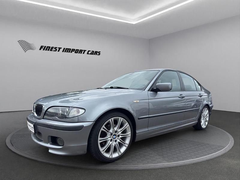 Grau Gebraucht 2004 BMW 320 Sport Line Limousine | 9.790 € - Bild 1/4