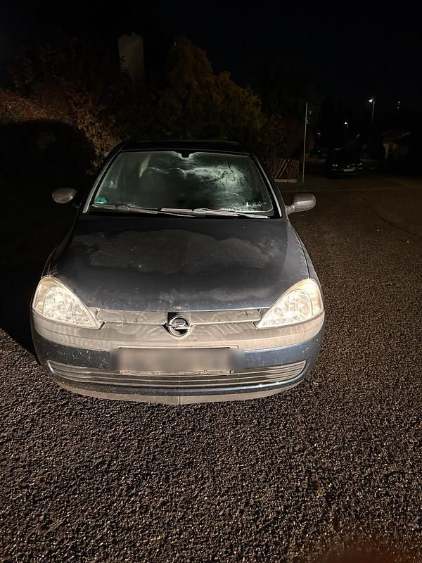 Blau Gebraucht 2001 Opel Corsa Kleinwagen | 400 € (Superpreis) - Bild 1/4