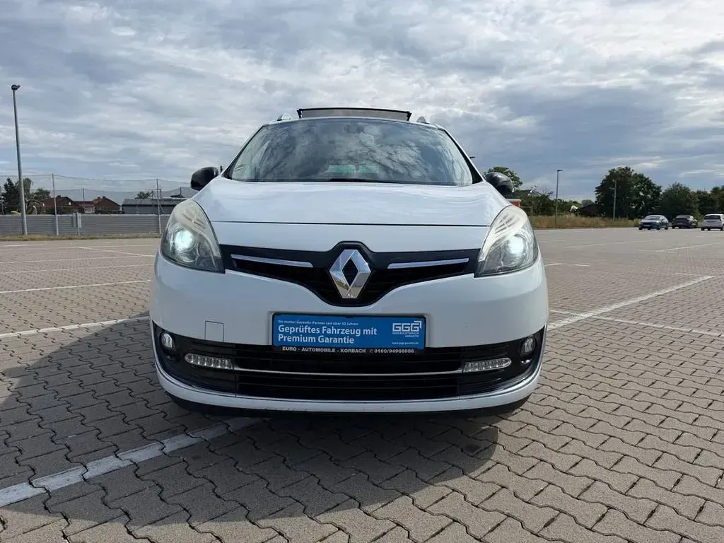 Gebraucht Renault Scénic III Bose Edition 132 PS (97 kW) 2013 Weiß Van / Kleinbus