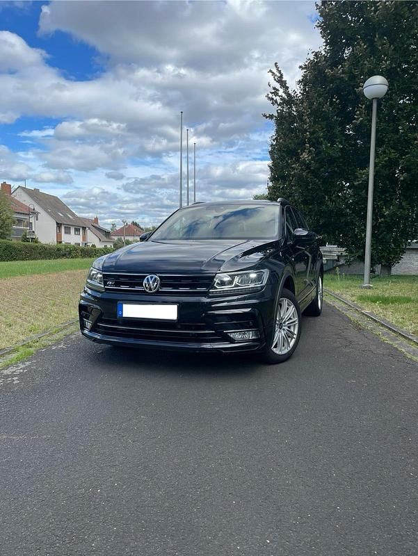Schwarz Gebraucht 2016 VW Tiguan R SUV | 26.999 € (Superpreis) - Bild 1/4