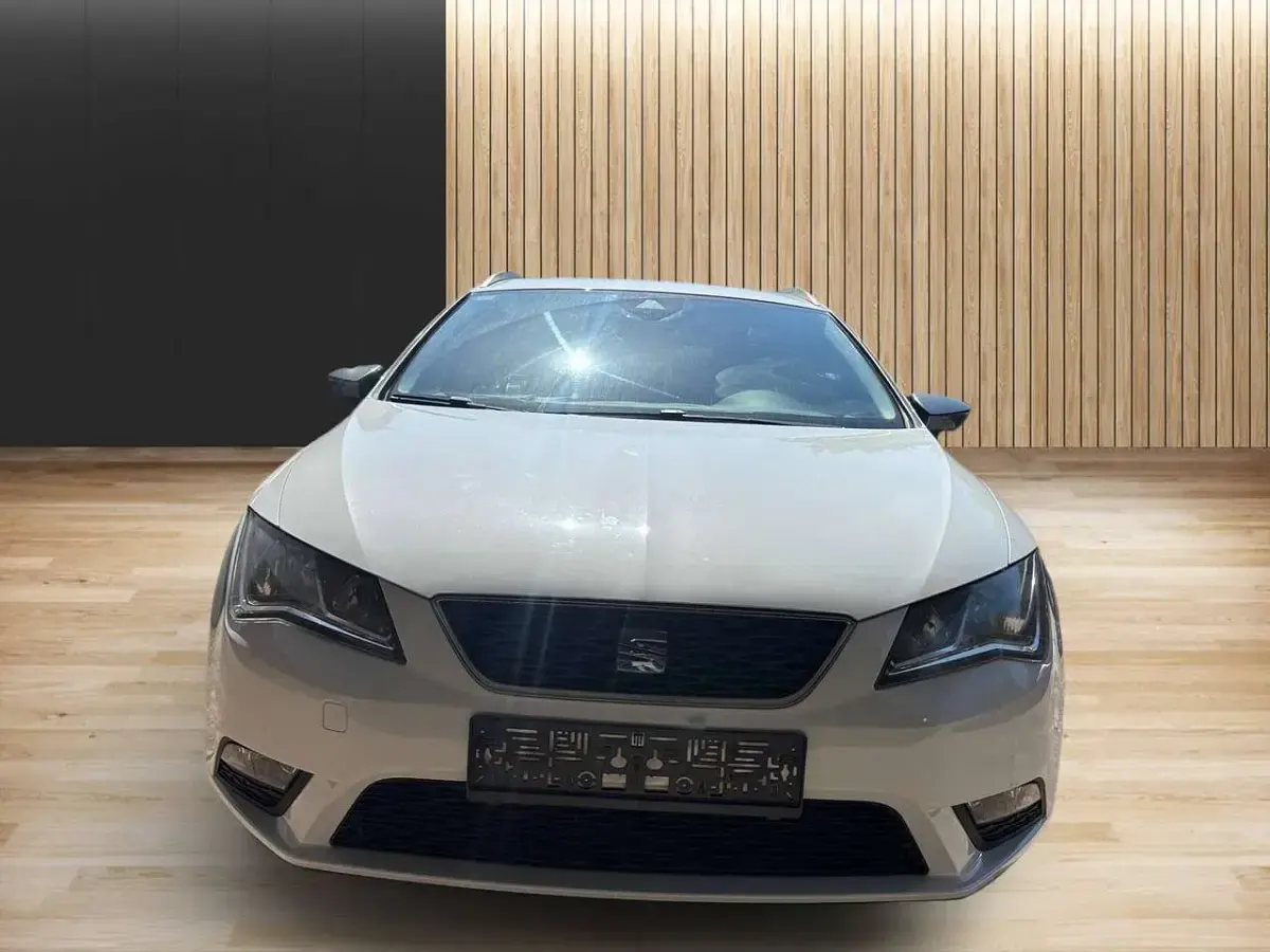 Gebraucht Seat Leon CONNECT 110 PS (80 kW) 2016 "nevada" weiss Kombi
