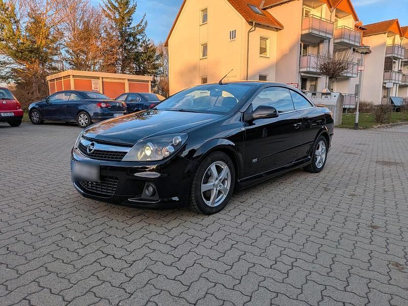 Gebraucht Opel Astra Cabriolet OPC 140 PS (102 kW) 2010 Schwarz Cabrio