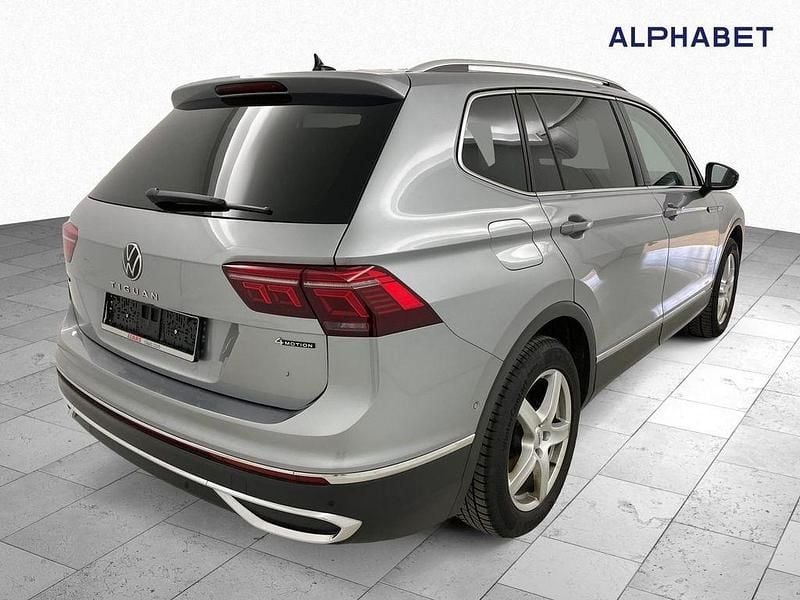 Gebraucht VW Tiguan Allspace Elegance 150 PS (110 kW) 2023 Pyritsilber SUV