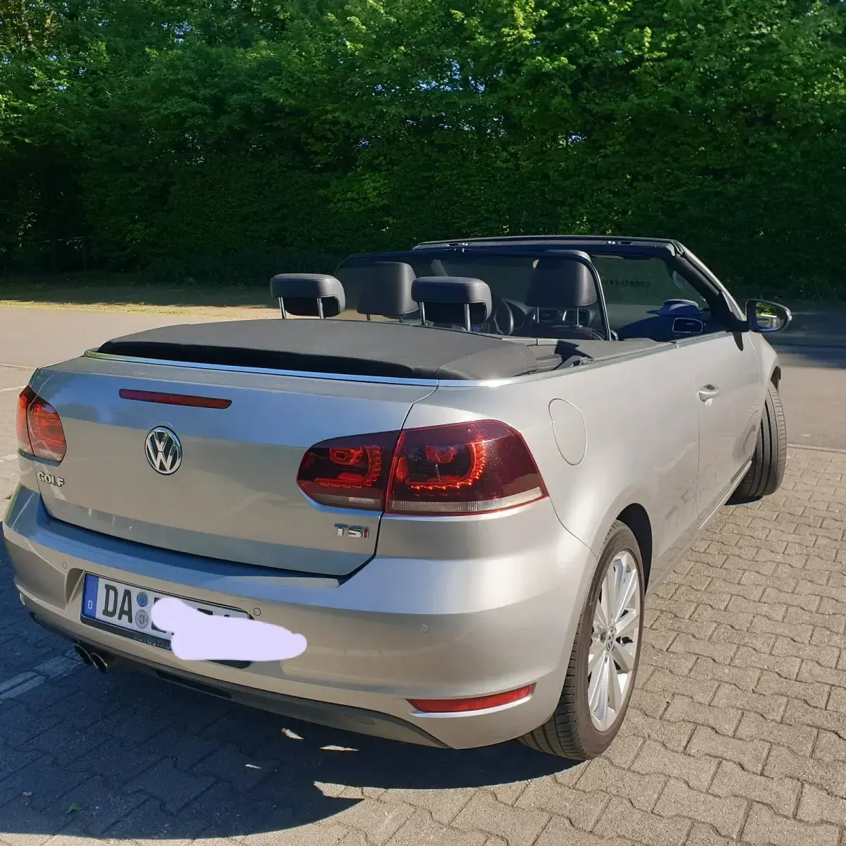 Gebraucht VW Golf Cabriolet 122 PS (89 kW) 2012 Grau Cabrio