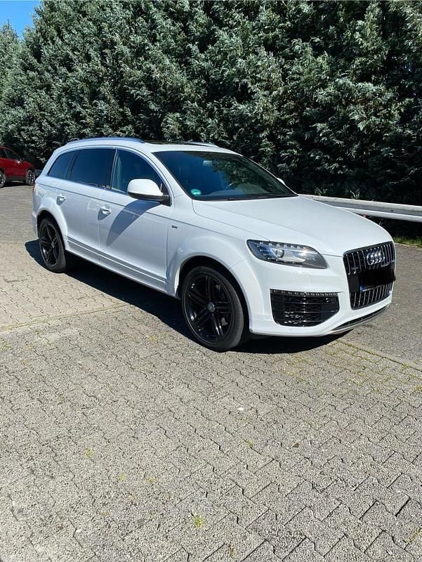 Weiß Gebraucht 2015 Audi Q7 S-Line SUV | 29.850 € - Bild 1/4