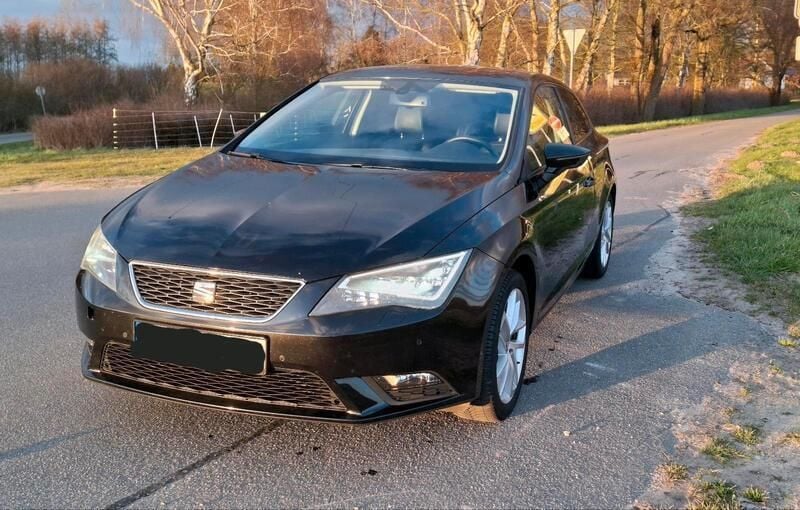 Schwarz Gebraucht 2014 Seat Leon Limousine | 7.800 € (Superpreis) - Bild 1/4