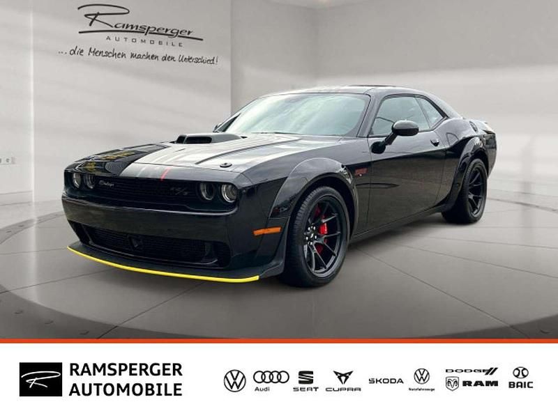 Pitch black Neu 2025 Dodge Challenger Coupé | 78.990 € - Bild 1/4