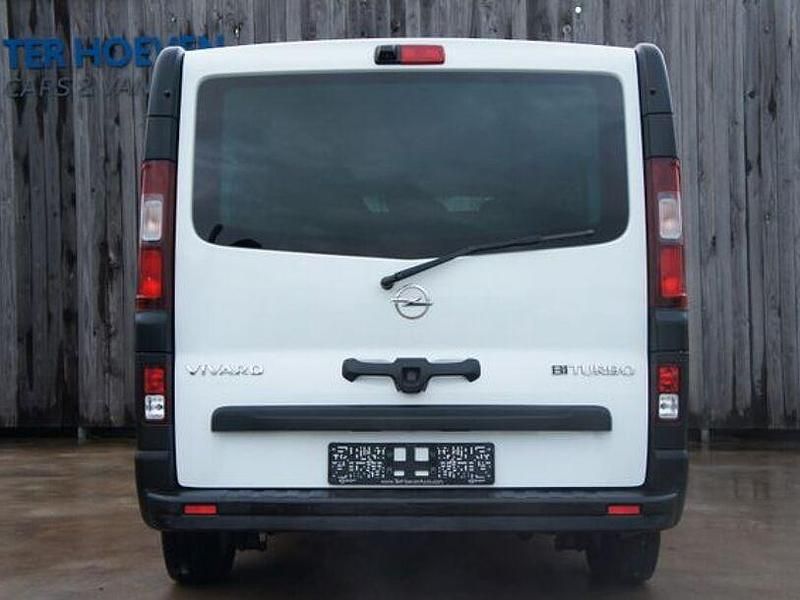 Gebraucht Opel Vivaro 125 PS (91 kW) 2017 Weiß Van / Kleinbus