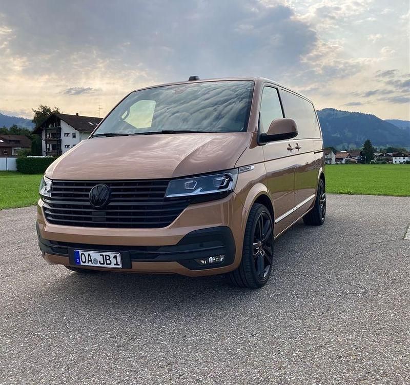 Gebraucht VW Multivan Generation Six 199 PS (146 kW) 2020 Braun Van