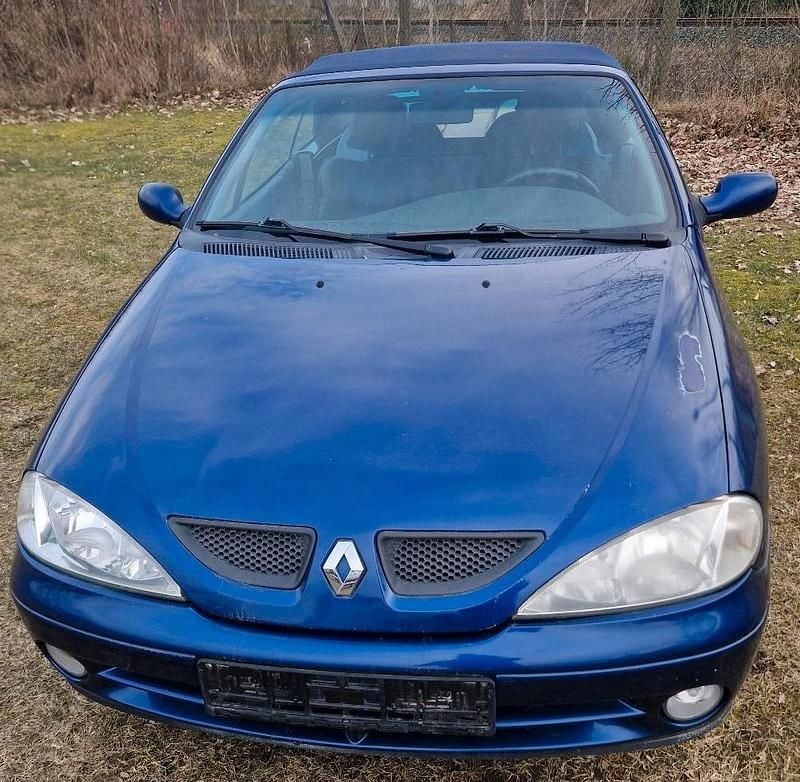 Blau Gebraucht 2000 Renault Mégane Cabriolet Cabrio | 450 € (Superpreis) - Bild 1/4