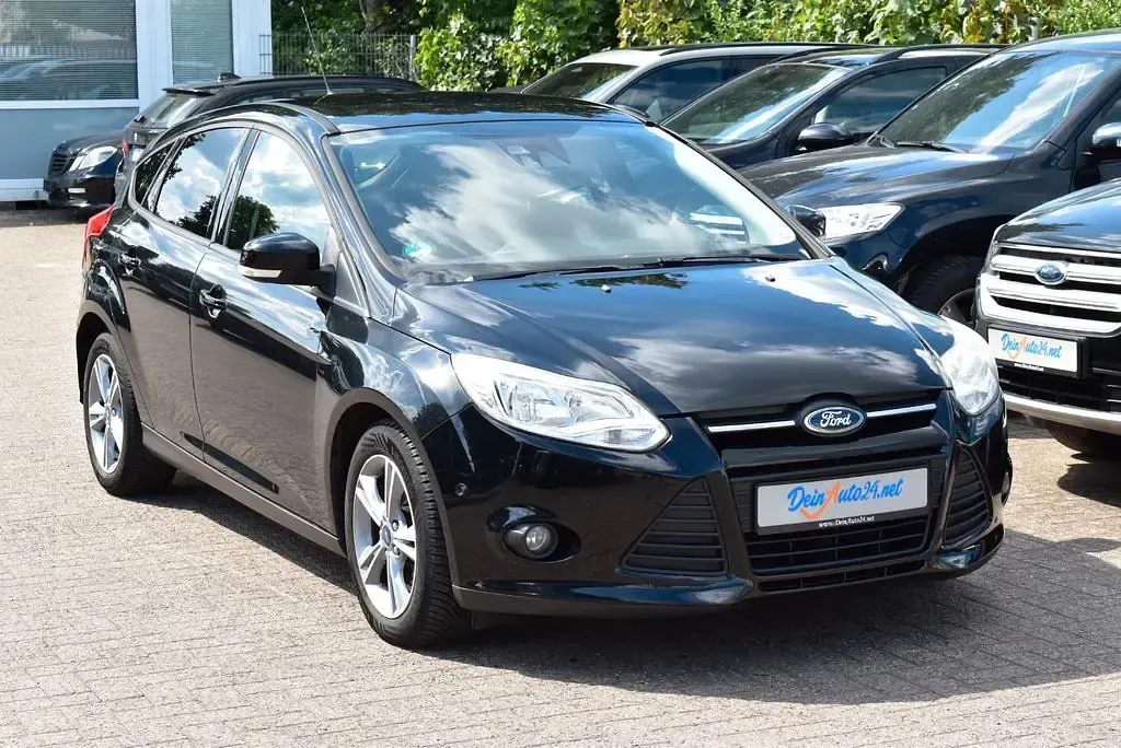 Gebraucht Ford Focus Trend 116 PS (85 kW) 2013 Schwarz Limousine