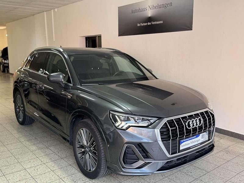 Gebraucht Audi Q3 S-Line 190 PS (139 kW) 2019 Daytonagrau perleffekt SUV