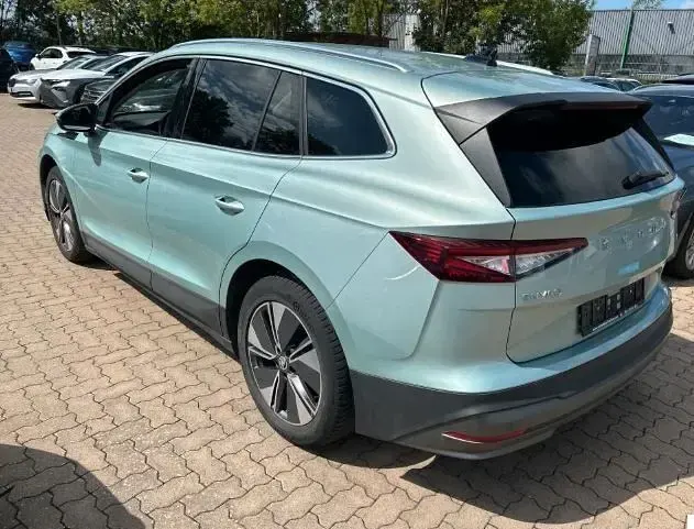 Gebraucht Skoda Enyaq iV 150 kW (204 PS) 2022 Silber SUV