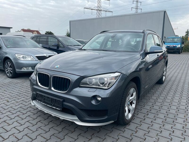 Grau Gebraucht 2014 BMW X1 SUV | 12.999 € (Fairer Preis) - Bild 1/4