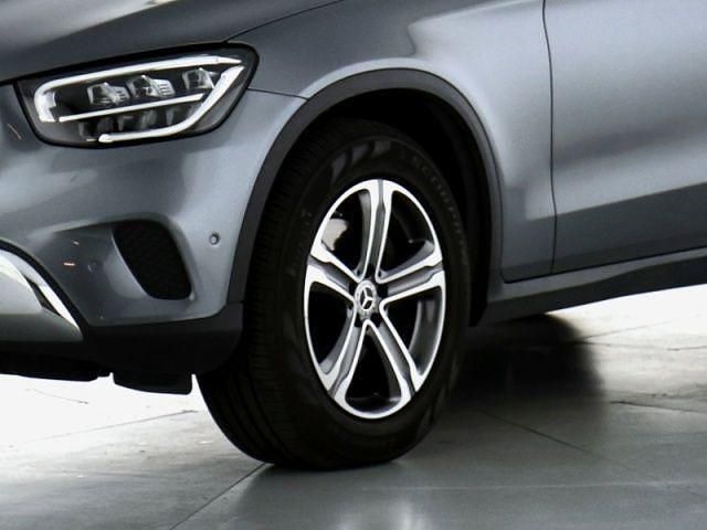 Gebraucht Mercedes GLC220 Exclusive 194 PS (142 kW) 2022 Lack selenitgrau SUV