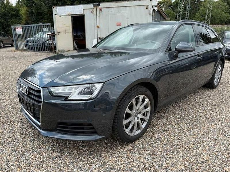 Gebraucht Audi A4 Ambiente 190 PS (139 kW) 2019 Grau Kombi