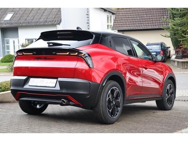 Neu Alfa Romeo GT Junior 145 PS (106 kW) 2025 Rot brera spezial / dach schwarz