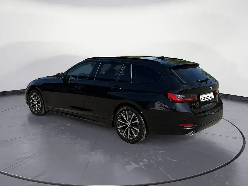 Gebraucht BMW 318 Efficient Dynamics 156 PS (114 kW) 2025 Schwarz Kombi