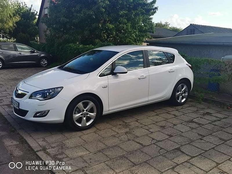Gebraucht 2010 Opel Astra Sport Limousine | 4.600 € (Superpreis) - Bild 1/4
