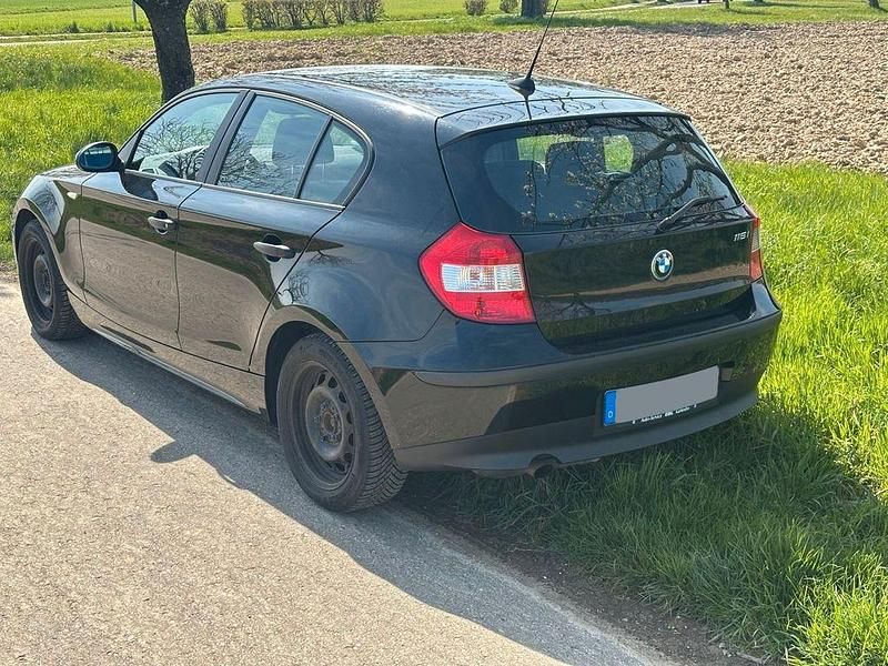 Gebraucht BMW 116 116 PS (85 kW) 2007 Schwarz Kleinwagen