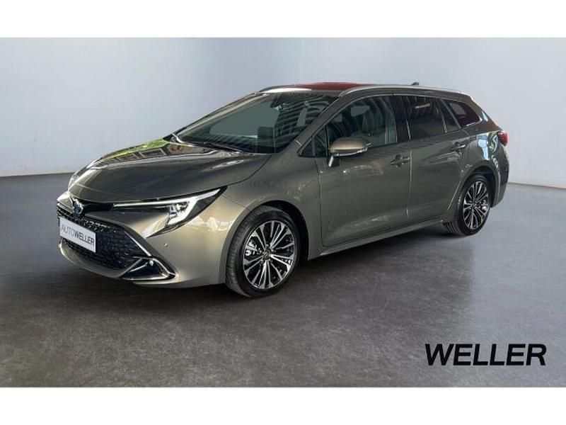 Manganbronze metallic Gebraucht 2024 Toyota Corolla Team Kombi | 27.490 € (Fairer Preis) - Bild 1/3