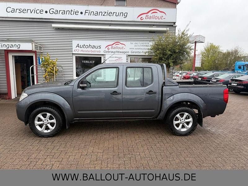 Gebraucht Nissan Navara 144 PS (105 kW) 2013 Grau Pickup