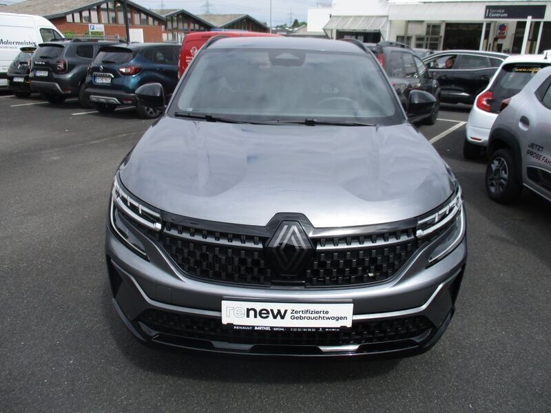 Grau metallic Gebraucht 2024 Renault Austral Iconic Esprit Alpine SUV | 34.890 € (Etwas zu teuer) - Bild 1/4