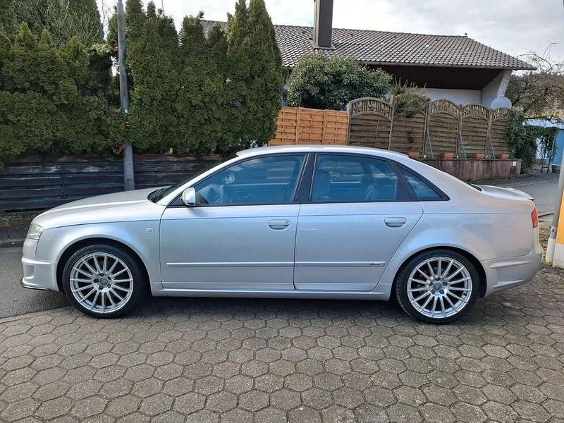 Gebraucht Audi A4 Ambiente 220 PS (161 kW) 2005 Silber Limousine