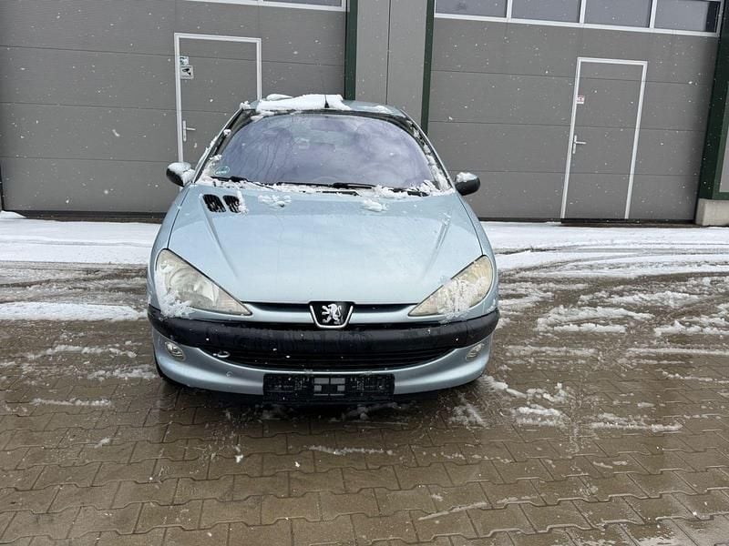 Gebraucht Peugeot 206 75 PS (55 kW) 2002 Limousine