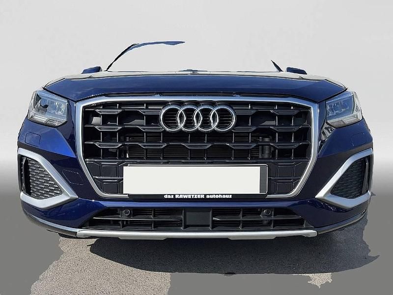 Gebraucht Audi Q2 Advanced Plus 150 PS (110 kW) 2024 Blau SUV