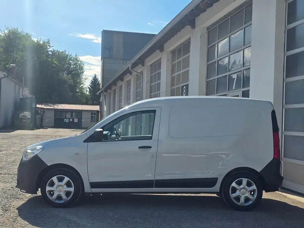 Gebraucht Dacia Dokker Ambiance 102 PS (75 kW) 2016 Weiß Van / Kleinbus