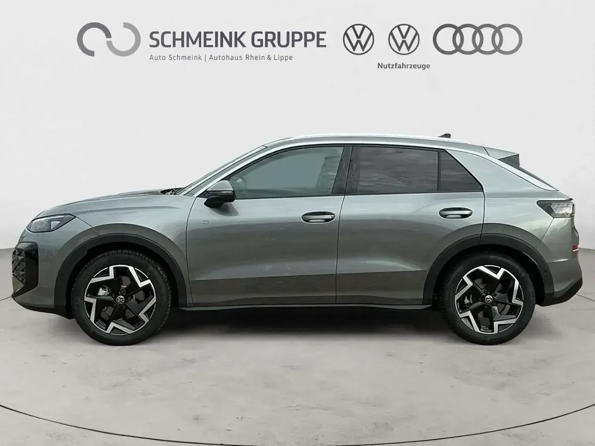 Neu VW T-Roc R-line 150 PS (110 kW) 2026 Wolf grey metallic SUV