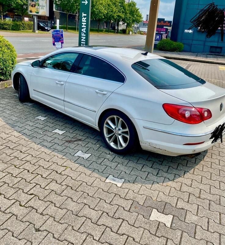 Weiß Gebraucht 2010 VW CC Edition Limousine | 5.900 € (Guter Preis) - Bild 1/4