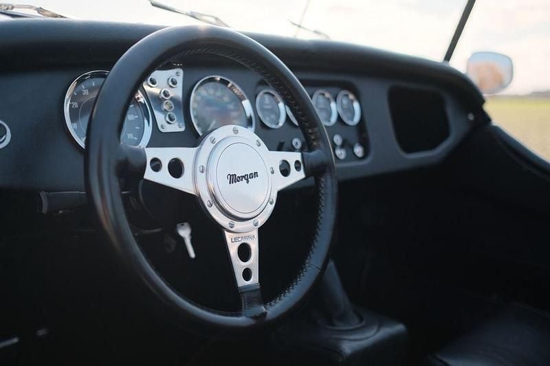 Gebraucht Morgan Plus 8 194 PS (142 kW) 1988 Blau Cabrio