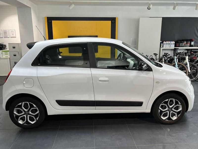Gebraucht Renault Twingo Equilibre 65 PS (47 kW) 2023 Weiß Kleinwagen